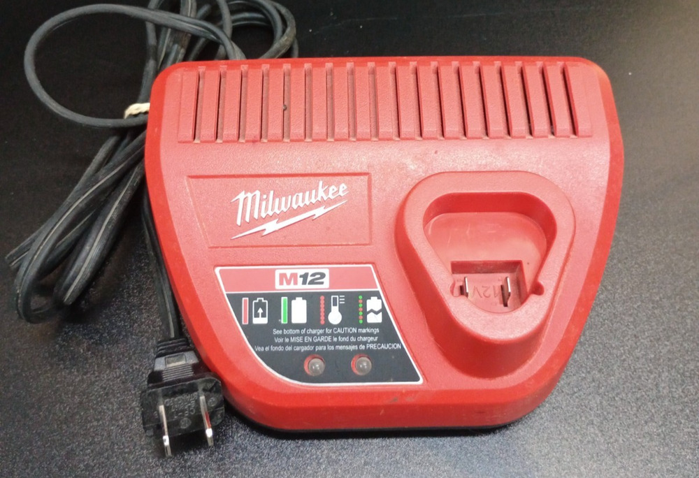 MILWAUKEE 48-59-2401 - M12 Battery Charger 12v Lithium Ion Genuine USED